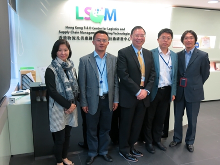 Delegation from Beijing Municipal Commission of Economy & Information Technologies and Chongqing Science & Technology Commission-thumb