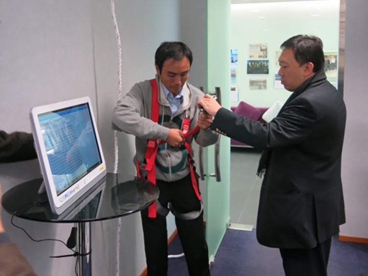 Demonstration of Construction Safety Technologies to Occupational Safety & Health Council members-thumb